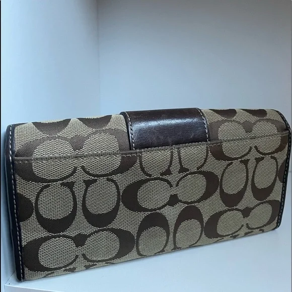 Coach Wallet - Picture 2 of 9